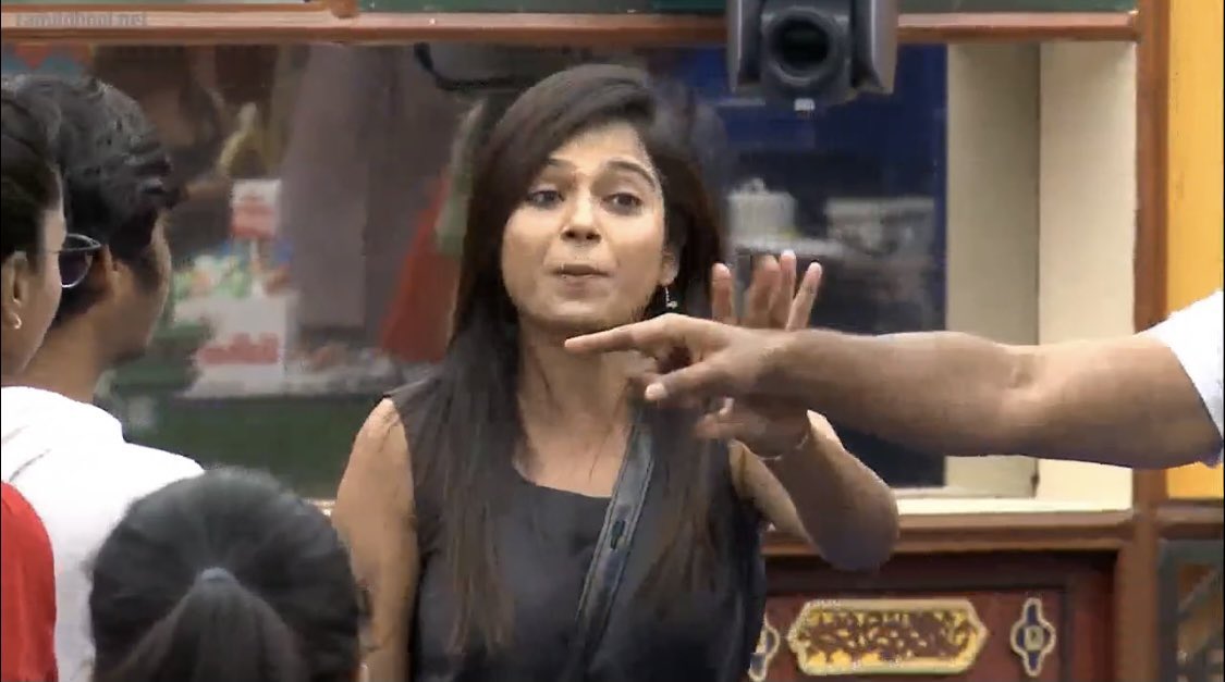 She hs stood for what is . Be it agnst a frnd or foe,She dsn’t get invlvd in evrythin,tks a stnd wen she hs smethin 2 say, hs tried 2 b neutral, tke sides on the situtn& nt ppl. Bt unfrtntly,she cme out as being biased & ppl who hve nvr voiced out,plyd safe r celebratd as heros