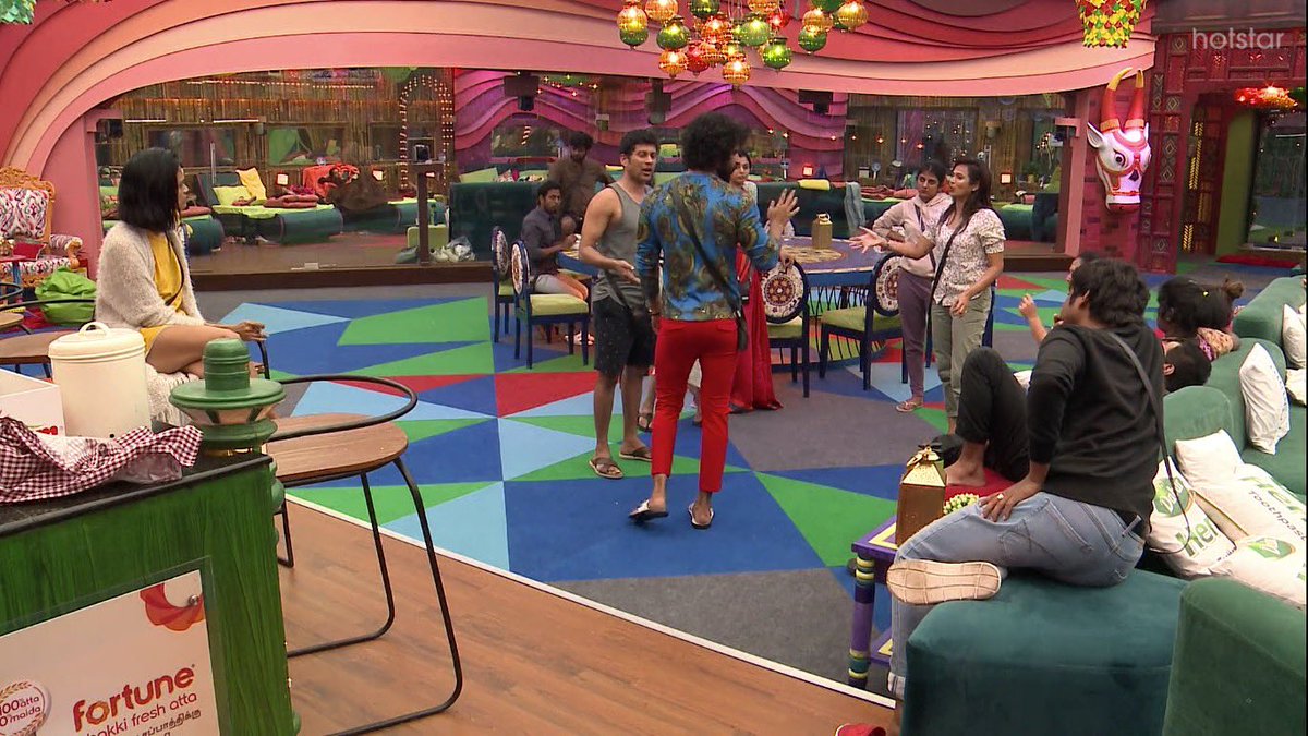 She hs stood for what is . Be it agnst a frnd or foe,She dsn’t get invlvd in evrythin,tks a stnd wen she hs smethin 2 say, hs tried 2 b neutral, tke sides on the situtn& nt ppl. Bt unfrtntly,she cme out as being biased & ppl who hve nvr voiced out,plyd safe r celebratd as heros