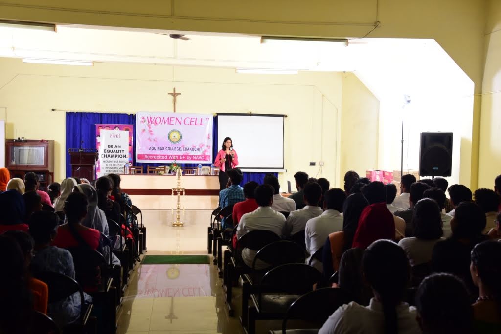 FatemaAtiba's tweet photo. What a workshop that took place, under the #absamjhautanahin initiative!

#flashbacksunday @vivelbyitc https://t.co/d1p8jpBS1P