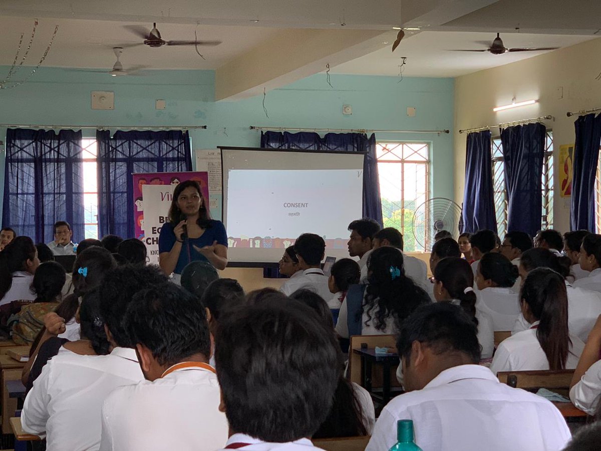 FatemaAtiba's tweet photo. What a workshop that took place, under the #absamjhautanahin initiative!

#flashbacksunday @vivelbyitc https://t.co/d1p8jpBS1P