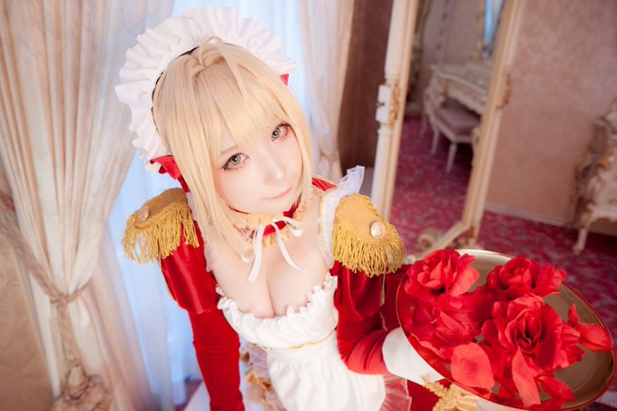 コスプレイヤーイズ氏のTwitter画像20