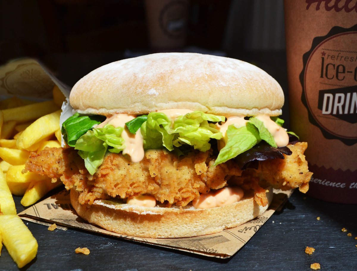 Don't forget you can order online or through our app and then pick up in store 😊
.
.
.
.
.
#hillbillys #chicken #friday #corkfood #dublinfood #clickandcollect #friedchicken #chickentenders #gravy #takeaway #eatlocal #supportlocal #shoplocal #chickenburger