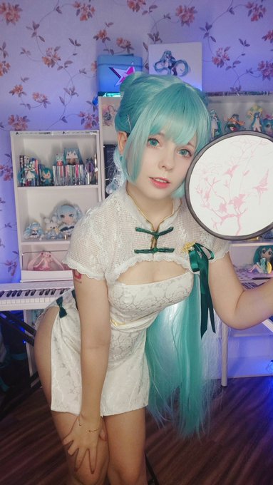 Twitterのコスプレ画像16