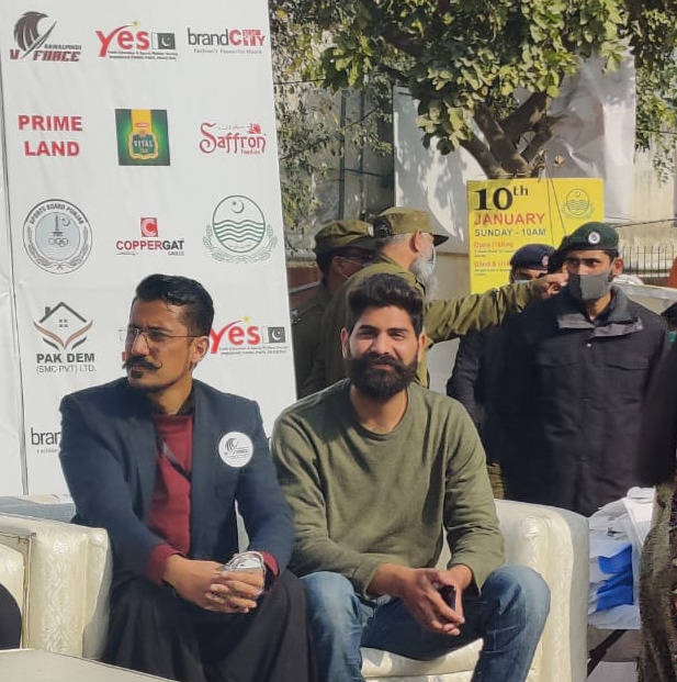 RwpVForce's tweet photo. Smile! It's a prophetic Practice, right @Aamadmi_1 &amp; @ammadrasul  ? 

#Rawalpindi #DistrictAdministration #rwpVForce 

@Sports_BoardPB @silverlinersorg @ramizshah91 @yasdepartment @DepttTourism @GovtofPunjabPK 
@Rporwp @RwpPolice @CdRawalpindi @InamGhani 
@ahsanpsp @ctprwp https://t.co/wN2VYQGIzY