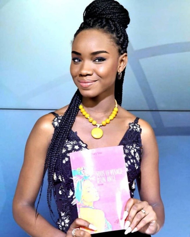 HapsatouSy's tweet photo. Ses parents, ses proches, les sénégalais, nous recherchons cette jeune fille du nom de Diary SOW âgée de 20 ans, disparue à Paris depuis le 4 janvier. Si vous avez la moindre information, svp ? Merci de partager un maximum svp https://t.co/1U6uH8MbFM
