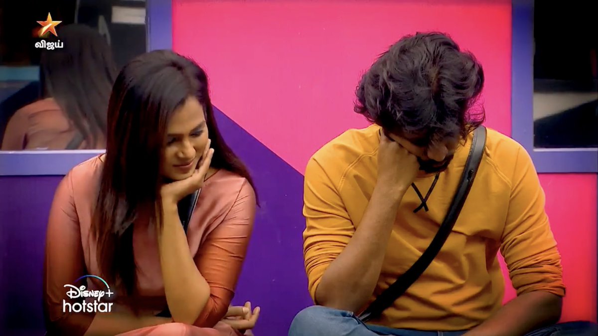 She mingled wth every1 bt also kept thm at arms length n nt emotionally connctd, Hence the comments frm Rio that she can be mre friendly & Bala that she is the only 1 seeing this as a game.This is the  approch bt it’s dffclt for emotional audience to cnct with sch a prsn.