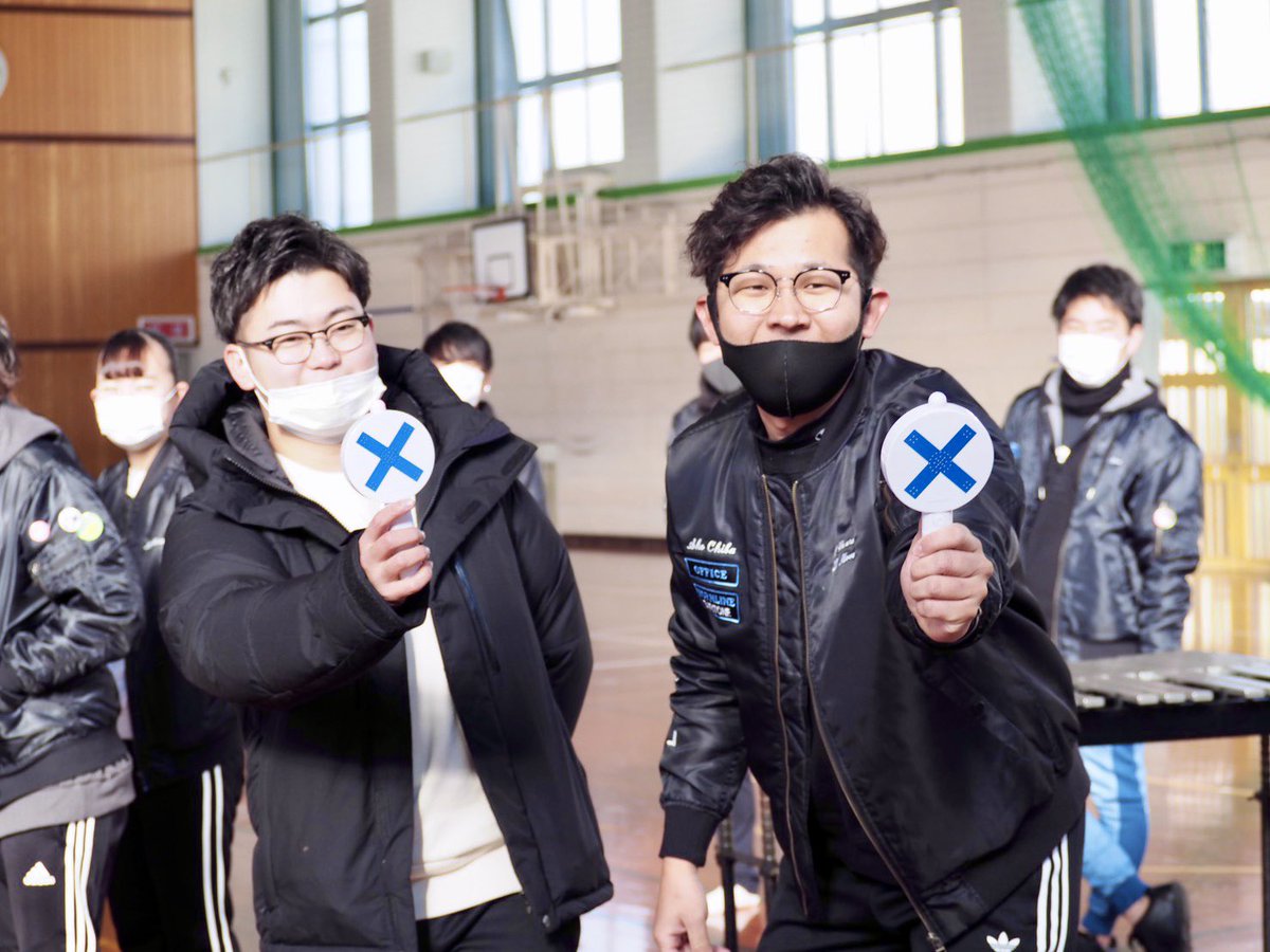 2021年練習初め！⛩☀️
マスク・手洗いうがい・消毒と対策をし、時間短縮で活動を行いました😷
距離は離れて、心の距離は近づいて。
好きなことを、
工夫して、気遣って、思いやって
続けていけたらなと思います。
1月は【午後のみ練習】としますので、見学者の方はご注意下さい🥲！
#FOCUS_2021
#密✖️