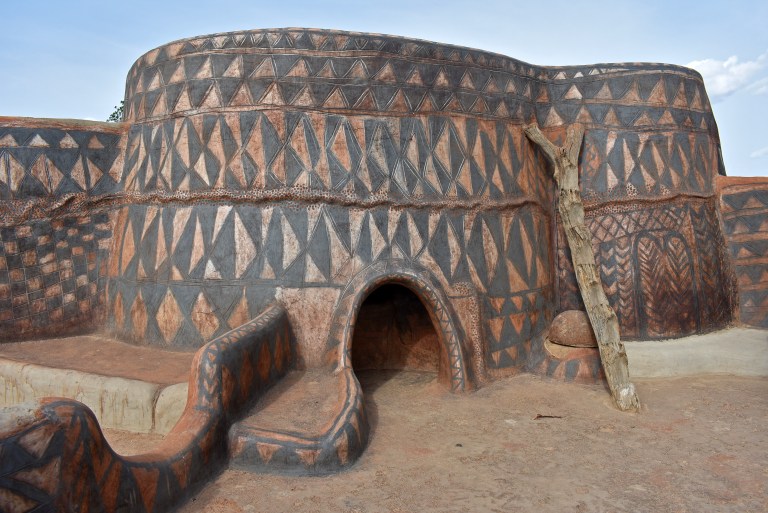 15. Painted earth architecture of the Kassena people https://www.fieldstudyoftheworld.com/painted-earth-architecture-of-the-kassena-people/