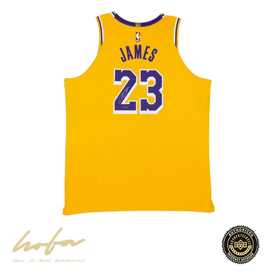 hofaph's tweet photo. Pick 1: Purple or Gold? 👑
Or both? 💜💛
Learn how to invest, collect and grow your authenticated collection with us! 📈
#BeHOFA
#BeAuthentic ✅
https://t.co/AU9kKeFvfl 🌐 https://t.co/8ZLDnaHdjU
