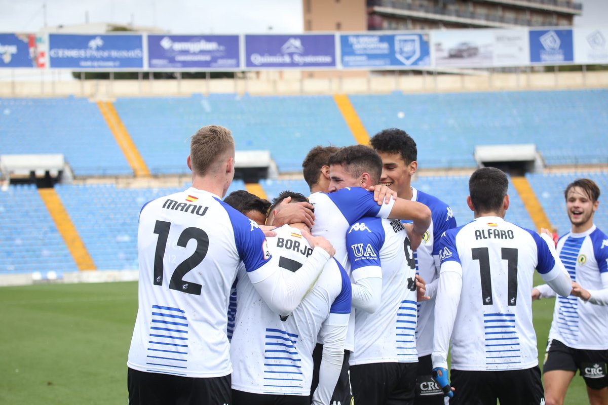 cfhercules's tweet photo. 🤩 ¡FINAAAAAL! Acabó el partido en el Rico Pérez. 
🙌🏻 ¡Primera victoria del año!

@cfhercules 3-1 @cfnucia

#HérculesLaNucía 💙 #MachoHércules https://t.co/FEZnt8EcTo