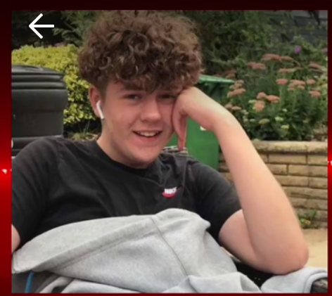 couIdntstay's tweet photo. A thread about The 13 year old boy who was stabbed to death. #ripolly https://t.co/2oaM4eZvJd