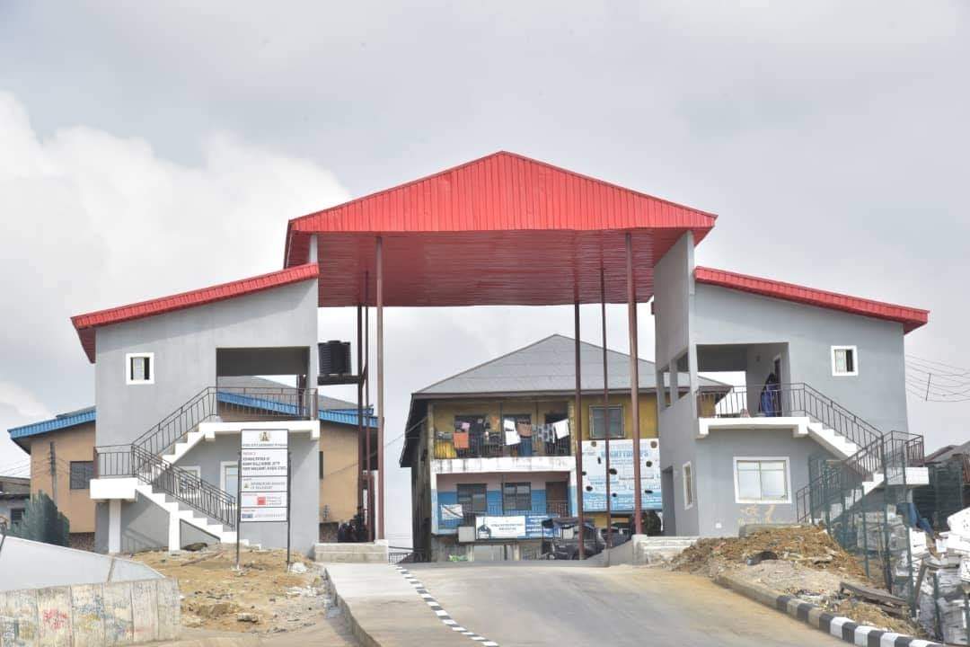 yusdgyd1's tweet photo. HE Gov @AWTambuwal to people of #Rivers_state after commissioning;
"This riverside Bonny-Bille-Nembe
jetty is a very critical project that will go a long way to further make transportation easy & indeed easier for d people of d riverine communities of this blessed state.." https://t.co/vJlzQ0XTYK