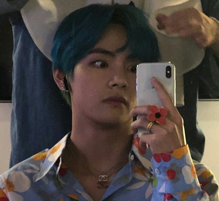 NOCAPS_'s tweet photo. #V_Cut https://t.co/CfUOMBSGrP