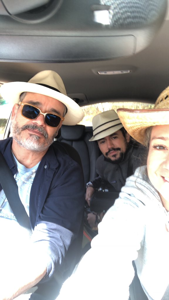Eventionsrd's tweet photo. @monto40 @WRadioColombia Desde las carreteras de Guatemala 💛💛💙❤️ con @monto40 @WRadioColombia https://t.co/SHkw53V2uh