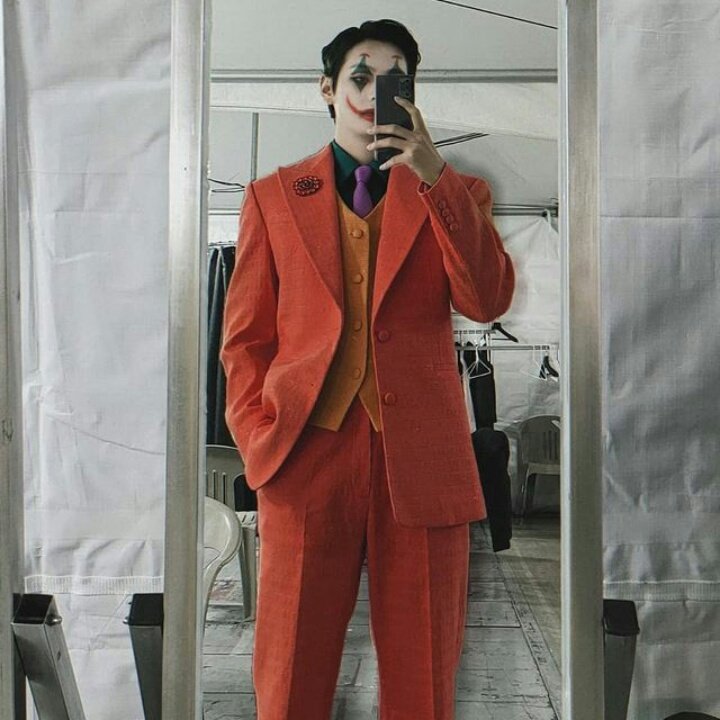 NOCAPS_'s tweet photo. 🃏🃏

#V_Cut https://t.co/3Ys3WsOYAS