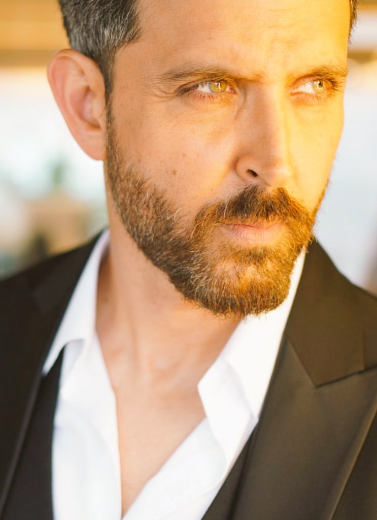 ianannyadhar's tweet photo. Everyone wishes early but I'm wishing in the last ❤️❤️❤️ 
Happy Birthday @iHrithik 
Loved u since ur #kahonapyaarhain
And will love u #forever ❤️ https://t.co/AE6DO9x9wr