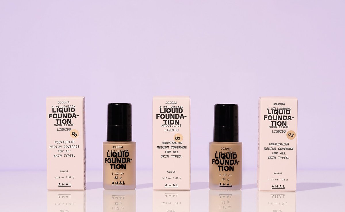 Todo_DisenoG's tweet photo. Ahal es una marca de maquillaje orgánico y cruelty-free nacida en Monterrey. Su éxito ha provocado un necesario rebranding en el que se le añade a su espíritu orgánico un toque de elegancia propio de las grandes marcas. #branding #diseñografico https://t.co/NgYpXNTe4a