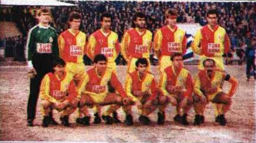 GALATASARAY'IN 10 TENEKE YAĞ, 2 ÇUVAL PİRİNÇ VE 2 ÇUVAL UN KARŞILIĞI OYNADIĞI MAÇ

yerelfutbol.com/2021/01/gsaray…