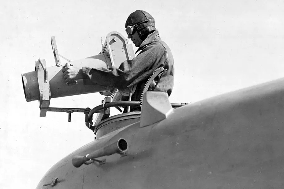 USNSCCMooberry's tweet photo. #OTD Happy b'day @USNavy aerial photography! 1/10/1917 #NavalObservatory ordered the 1st 20 aero-cameras, manufactured by Eastman @Kodak Company. Navy's 1st official photographer, WLRichardson, who began as a cook in 1911, took the 1st Navy aerial photograph in 1916. @USNWCMuseum https://t.co/JZQtErpBKU