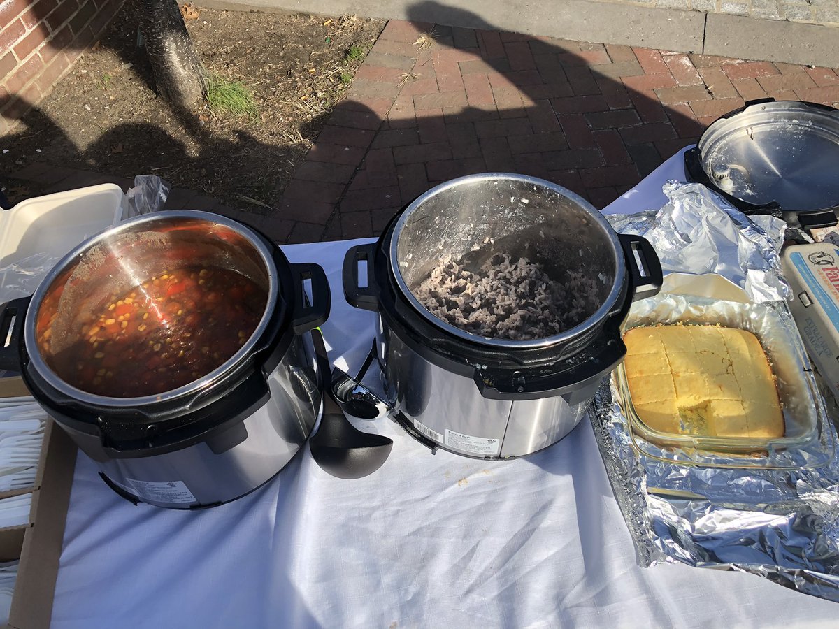 njMATCH's tweet photo. Food share Sunday at the Junction in JC, talking to our neighbors about tenants rights under COVID, mutual aid, and the working class. Today we’ve got veg. chili, rice &amp; beans, cornbread, hardboiled eggs and a few snacks &amp; miscellaneous items. Come see us every Sunday 12-1:30! https://t.co/UXhJlTLkKR