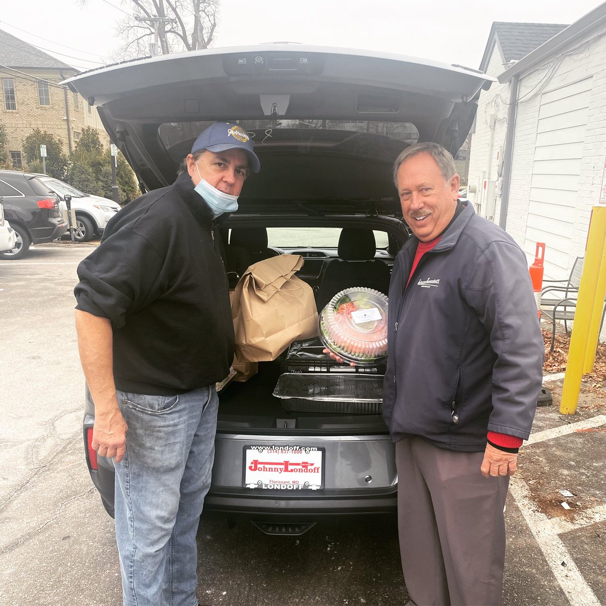 JMcGraughs's tweet photo. We want to give a huge Thank You to @JohnnyLondoff for always supporting us especially during this time! We always look forward to catering their Saturday lunches! 🍀#supportsmallbusiness #supportstl https://t.co/CCQ6iYKHU5