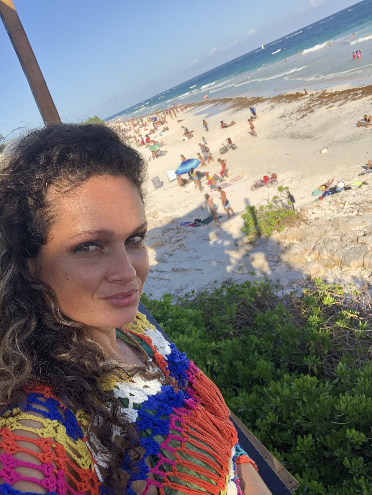 I found a beach with topless chicks in Mexico. https://t.co/gEOshBWIig