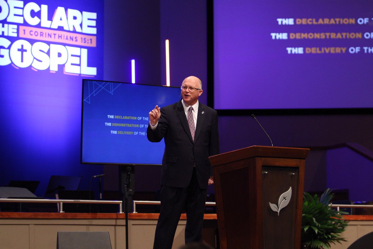 PaulChappell's tweet photo. Thrilled to share this new theme with @lbc_today in this morning’s services. Our world needs the gospel more today than ever before...and we must share it. #DeclaretheGospel https://t.co/h17I3hplCC