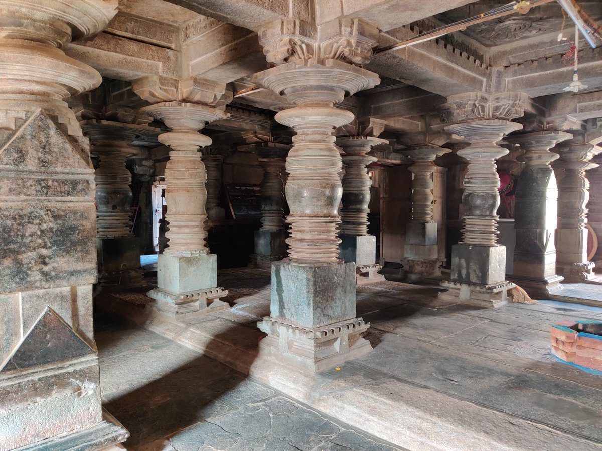 2) This Someshwara temple is over 15 centuries old. There is no Linga here. It is having a Shiva riding Nandi murti, which was brought in from Saurashtra, Gujarat about 900 years ago.