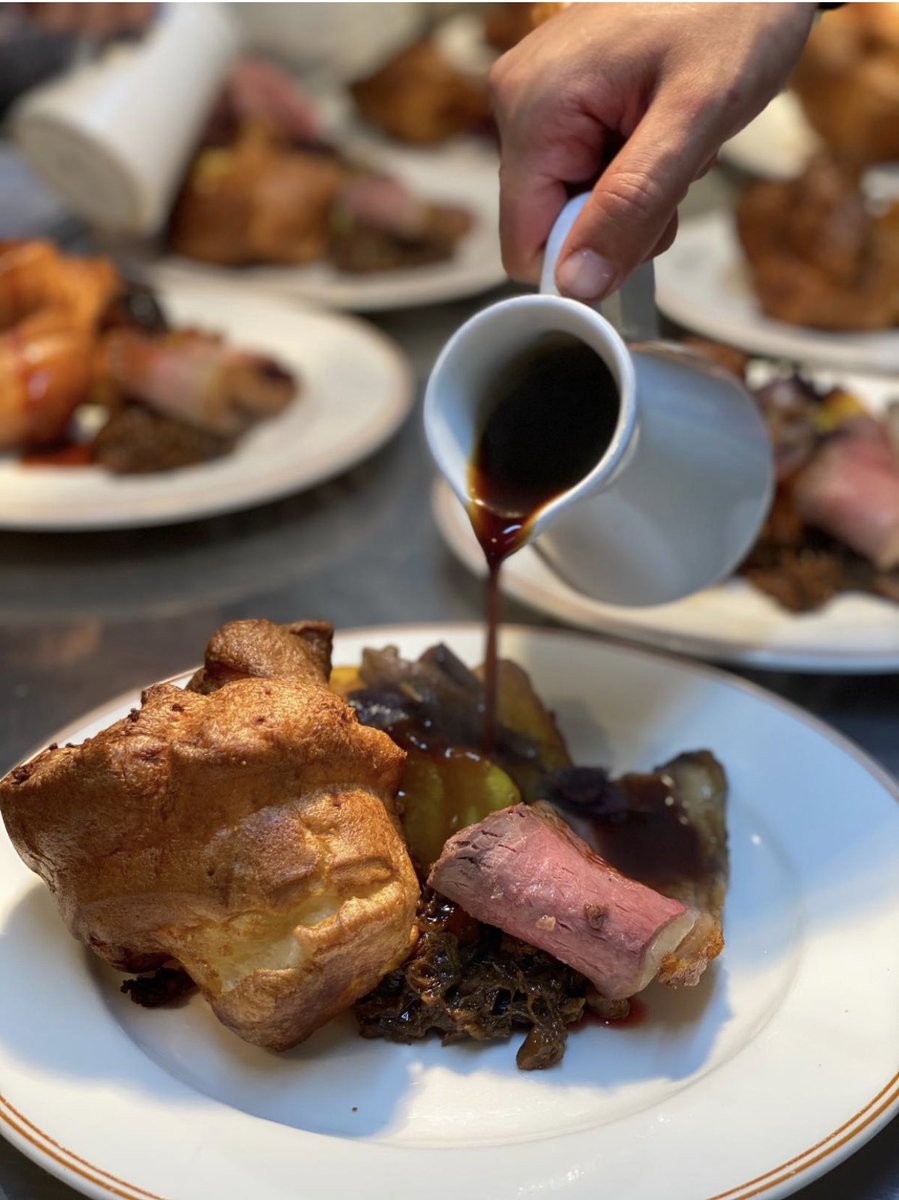 We wish you could be here to mark the end of the week in the best possible way - The Mariners Sunday Roast. We can’t wait to start serving these again soon! Until then, stay safe! #sundayroastdinner #onlywayiscornwall #ainsworthcollection @PaulAinsw6rth