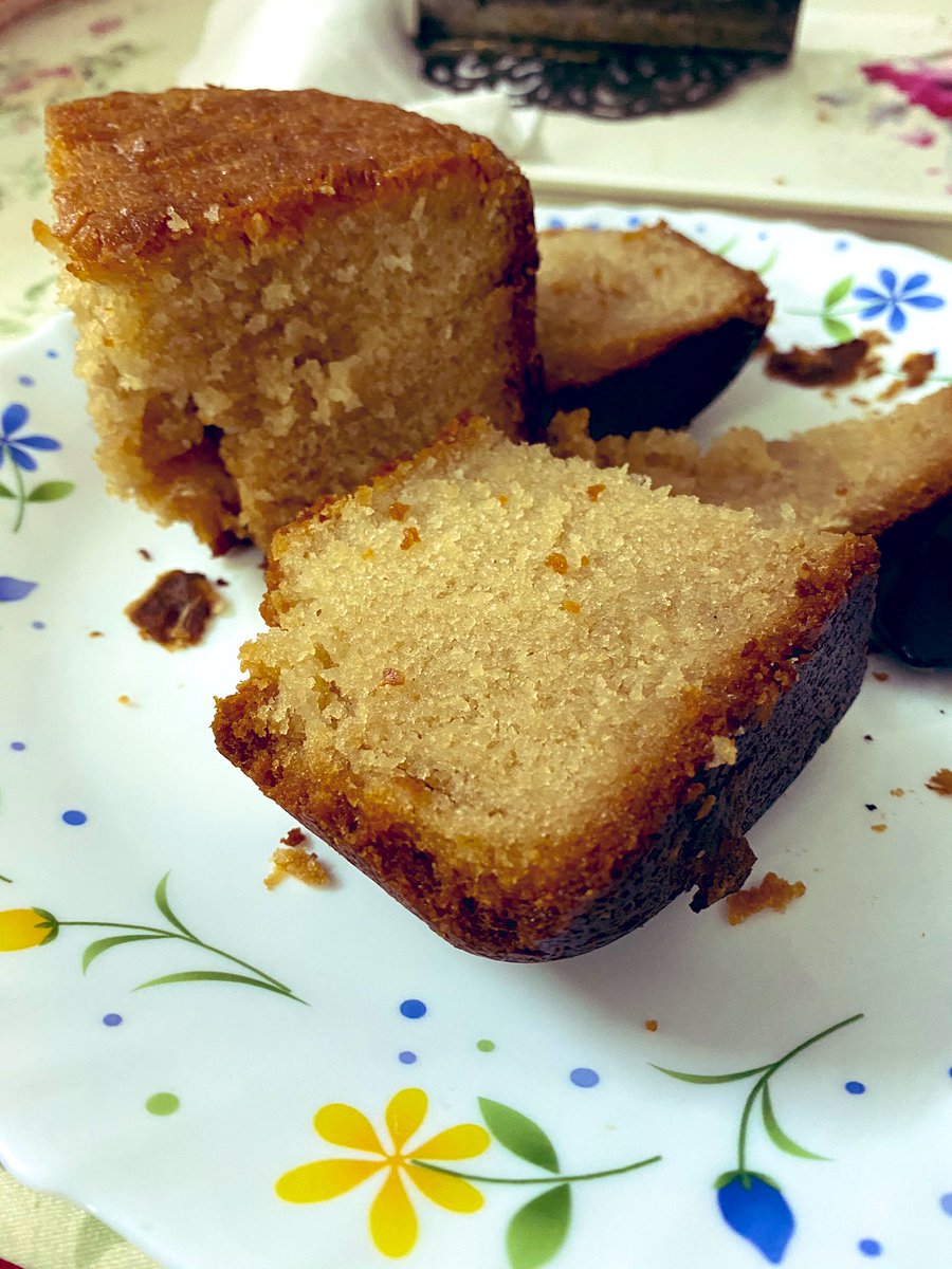 First cake I baked in 2021. It’s a gluten-free egg-free cake that turned out pretty amazing.