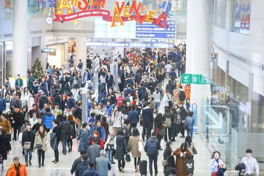 babiejieun's tweet photo. can you spot our tiny bean? 🔍 https://t.co/pws1nbFd7j
