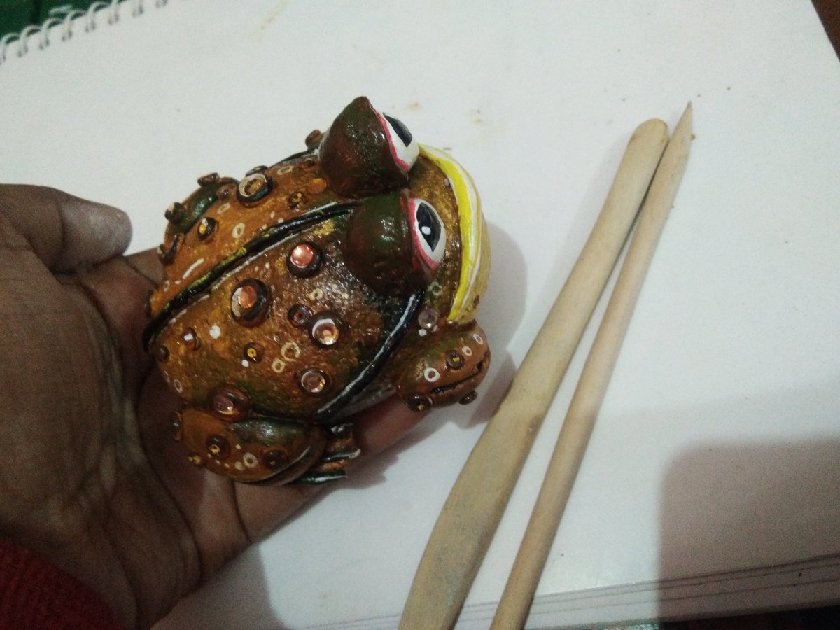 Rockshouter1's tweet photo. Toad in progress #stoneportrait #stoneart #paintedrocks #pebbleart #pebblepainting #ArtistOnTwitter #AnimalMonth https://t.co/aKYQNrzthf