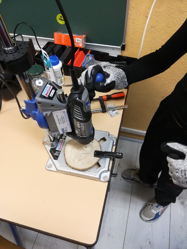 ElodieCamo's tweet photo. @fablabalecole : Premières missions pour le #fablabmobile dans l'@acmontpellier, en résidence pour 6 semaines dans l'école primaire de Montolieu (11)
Avec @citedessciences @reseau_canope @canope_34 @canope_11 @DANEMontpellier @11Dsden https://t.co/3KISCoxa5G