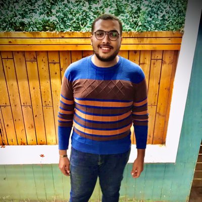 KKhashapa's tweet photo. #NewProfilePic +1
انا والعيال دي بندحرج التماسي😂😂 ❤️❤️💕✨ https://t.co/NAjj35yHAX