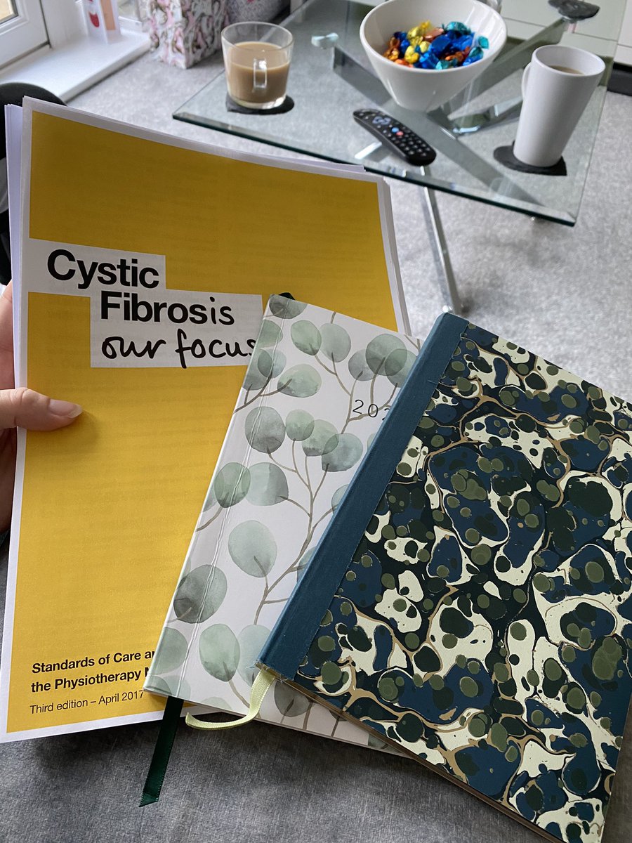 hayleypaynephy1's tweet photo. Brushing up on my CF knowledge ready for tomorrow 😁 #CFphysiotherapy #rotationday https://t.co/HJ9prZm3Kg