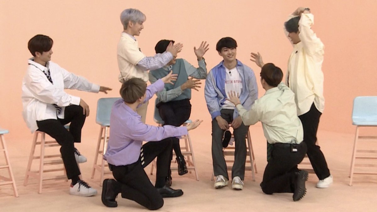 girlslovegojo's tweet photo. “...please continue to be got7’s leader... ...you will always be our forever leader...” https://t.co/koGyyMX392