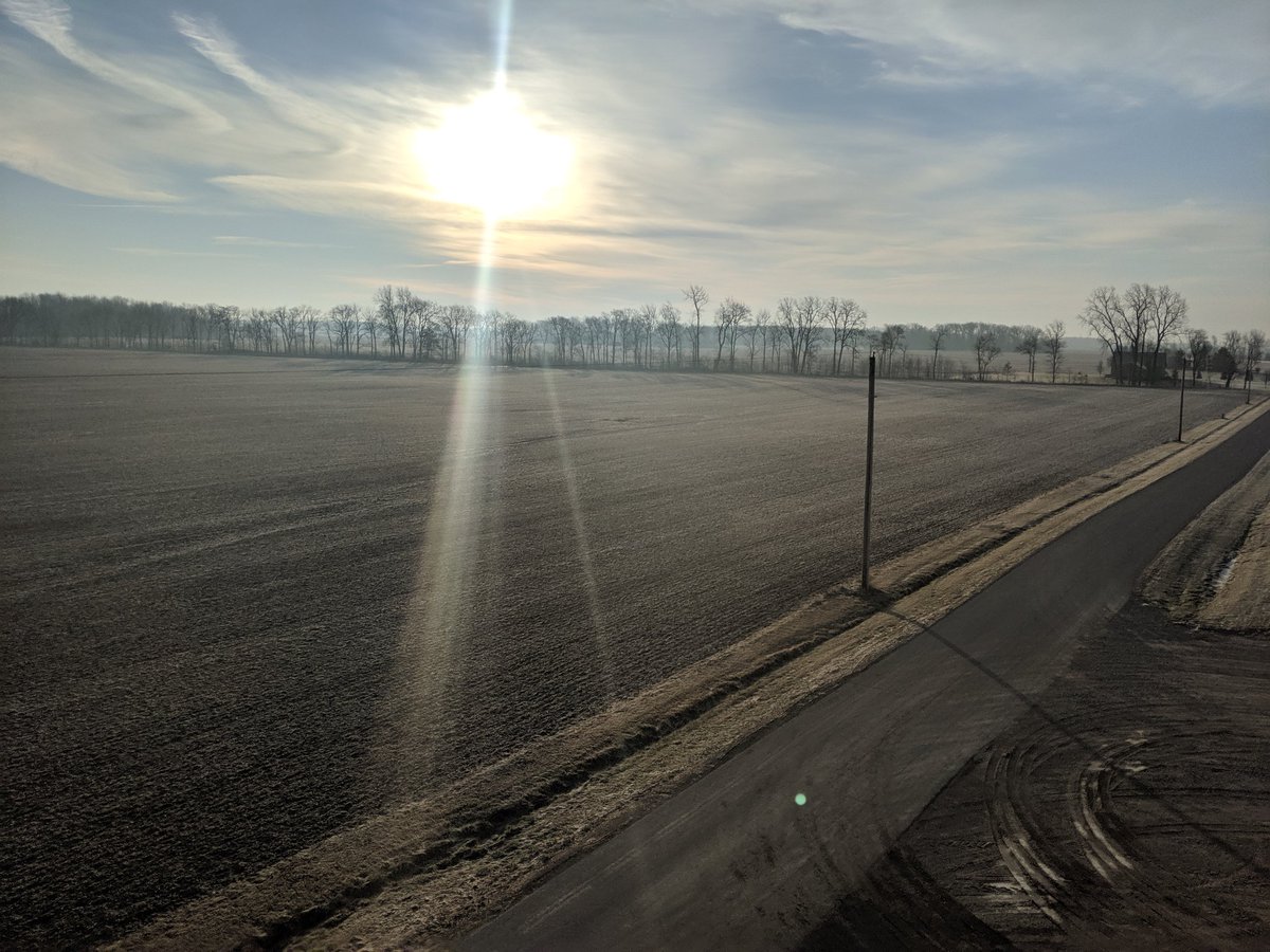 82_rem's tweet photo. Beautiful Sunday morning from atop a grain bin https://t.co/5eLpXlXVtL
