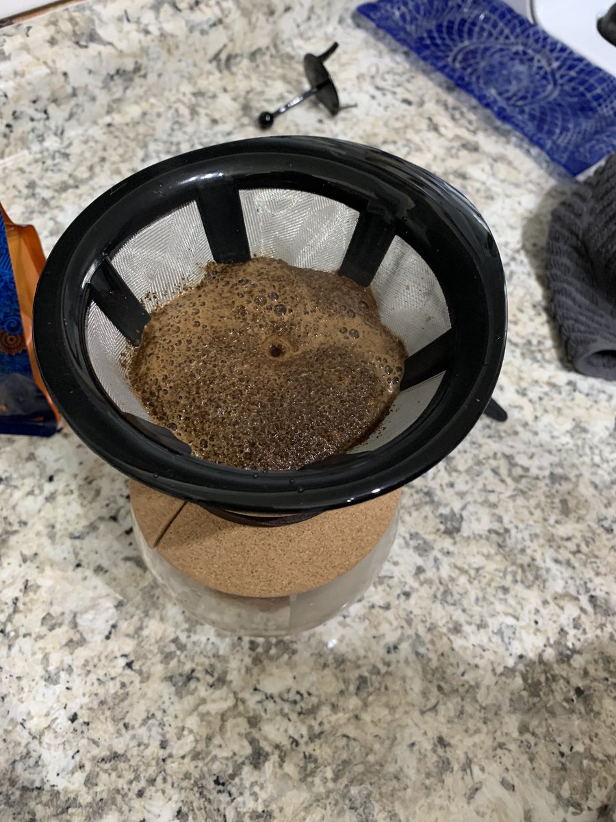 CO_coffee1's tweet photo. #pourover is the best way to make coffee and keep flavor. So today I am making @CopperDoorCof Guatemala roast. With notes of sweet cream, almond, and meyer lemon. 

A really good creamy start and the lemon comes through in the end. 

#coffee #coffeeCO https://t.co/8hHrN8EJCJ