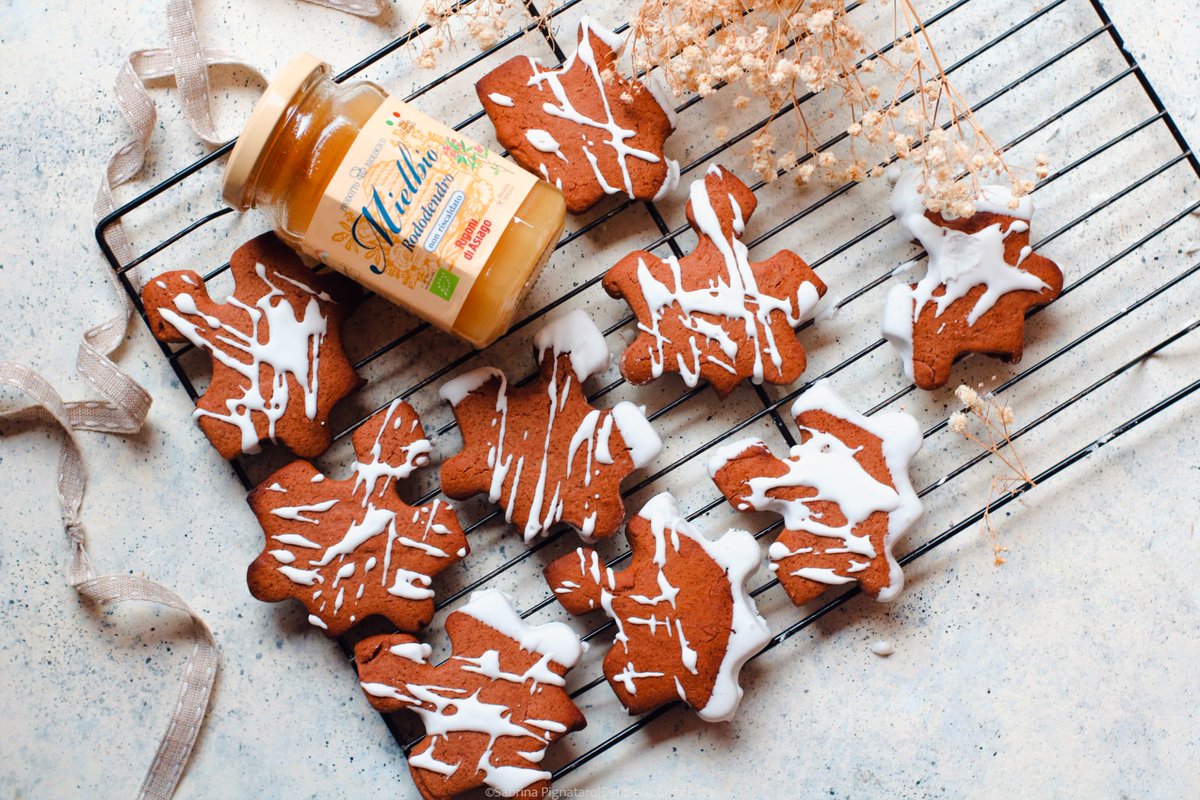 Biscotti cacao e miele senza burro✨
Con #mielbio <a href="/RigonidiAsiago/">Rigoni di Asiago</a>
delizieeconfidenze.com/2021/01/biscot…
#delizieeconfidenze #biscotti #biscuit #cookies #dairyfree #recipes
✨
#mielbio #giftedby #rigonidiasiago