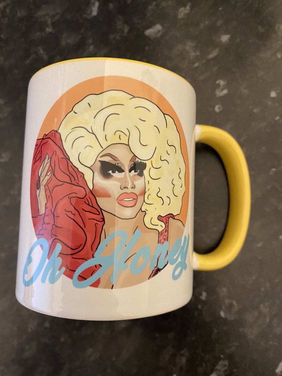RJ_Cullen's tweet photo. Got a late Christmas present and it’s awesome!!! Well worth the wait. #dragrace @trixiemattel https://t.co/0Iuhmtagvj