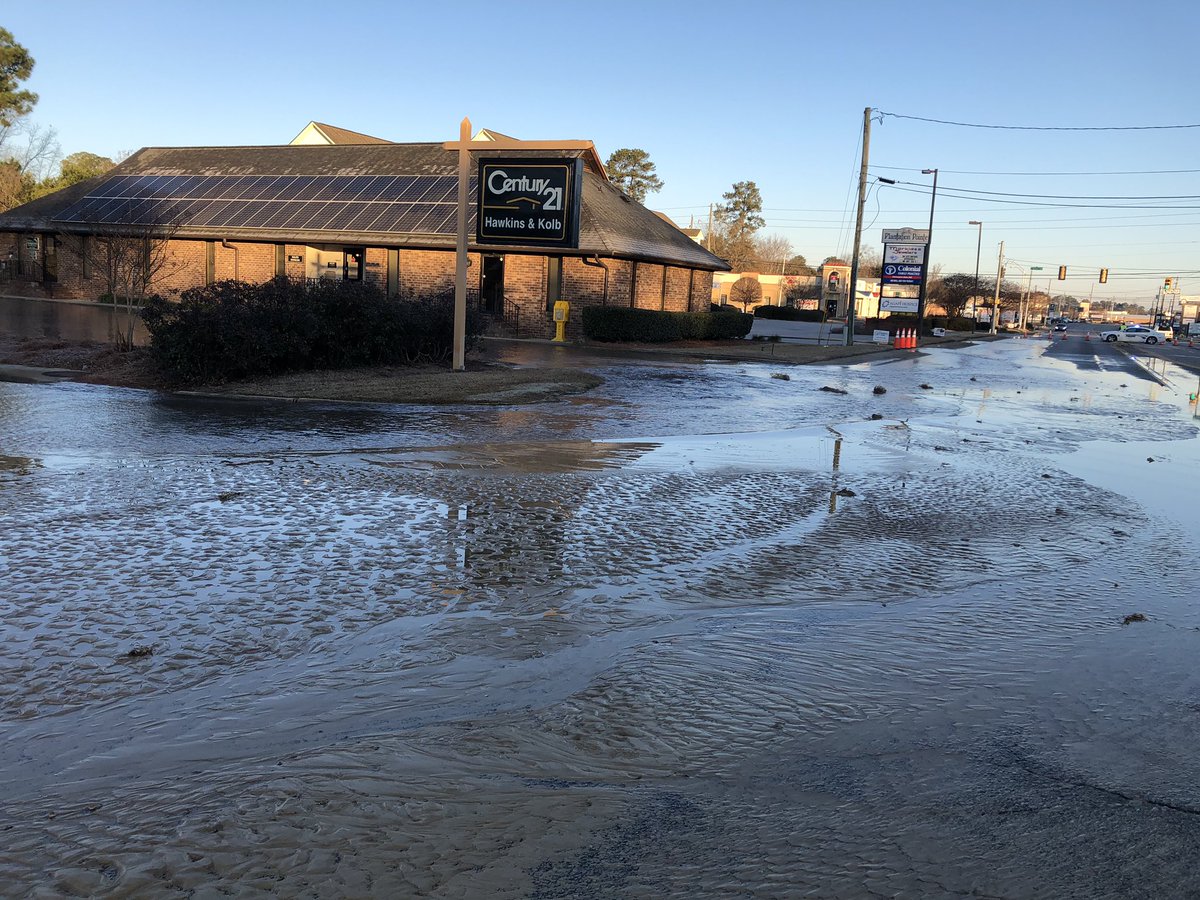 sumterscpolice's tweet photo. DRIVER ALERT: Bultman Drive, from Wise Drive to Dorcel Street, is closed because of a water leak.
Officers and crews are on scene. #SumterSC #SumterPD https://t.co/DMMNhTVlTH