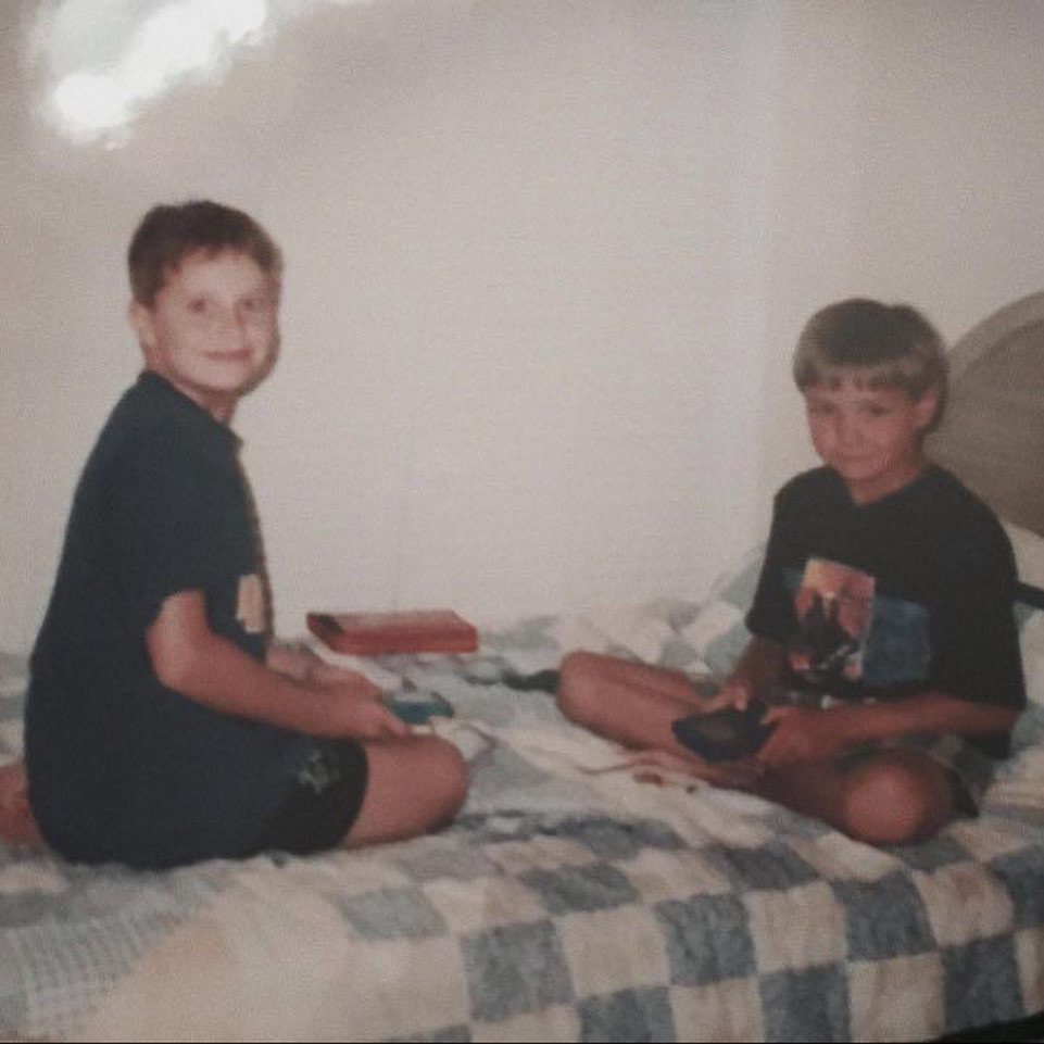 LPUpdatesBrasil's tweet image. 💬 | @RossHarrisMusic via Instagram Feed:

"Como tudo começou ➡️ Como está indo
 😂🔥🙌🏼

 #thelpshow"