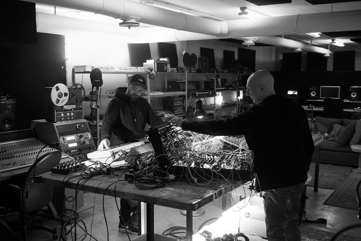 Speedy J On Twitter First Stoor Jam Of 2021 Tonight Https T Co N7etk4cdqh Shs 30 Linearstraight X Speedy J Live Date 10 01 2021 Time 20 00 Cet Https T Co Bhryzxz1c2