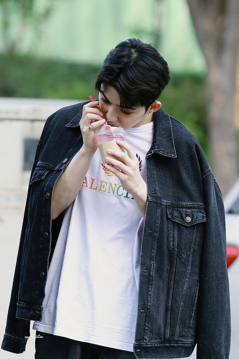 augustshine88's tweet photo. 190928 #에스쿱스 #최승철 #세븐틴 #말랑쿱스 https://t.co/DT7ucYcokx