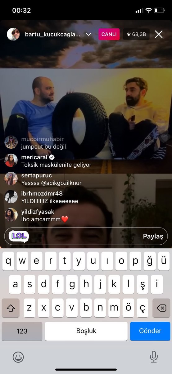 Dün babam mücbire çocuklarını aramaya çıkmış müge anlıya çıkar gibi.. bi de arkadaşımla birbirlerine nara atıyorlar🤦🏻‍♀️