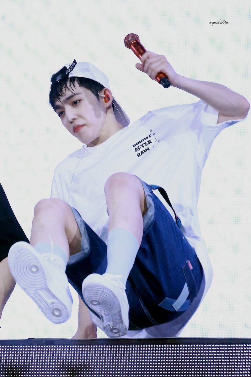 augustshine88's tweet photo. 190830 #에스쿱스 #최승철 #세븐틴 #말랑쿱스 https://t.co/dIYXgFWOaG