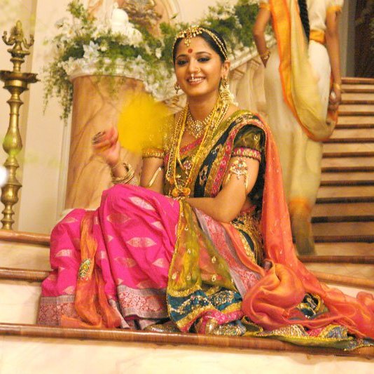 Anushka Shetty Fanclub™ on Twitter: Anushka Shetty Fanclub™ on Twitter: