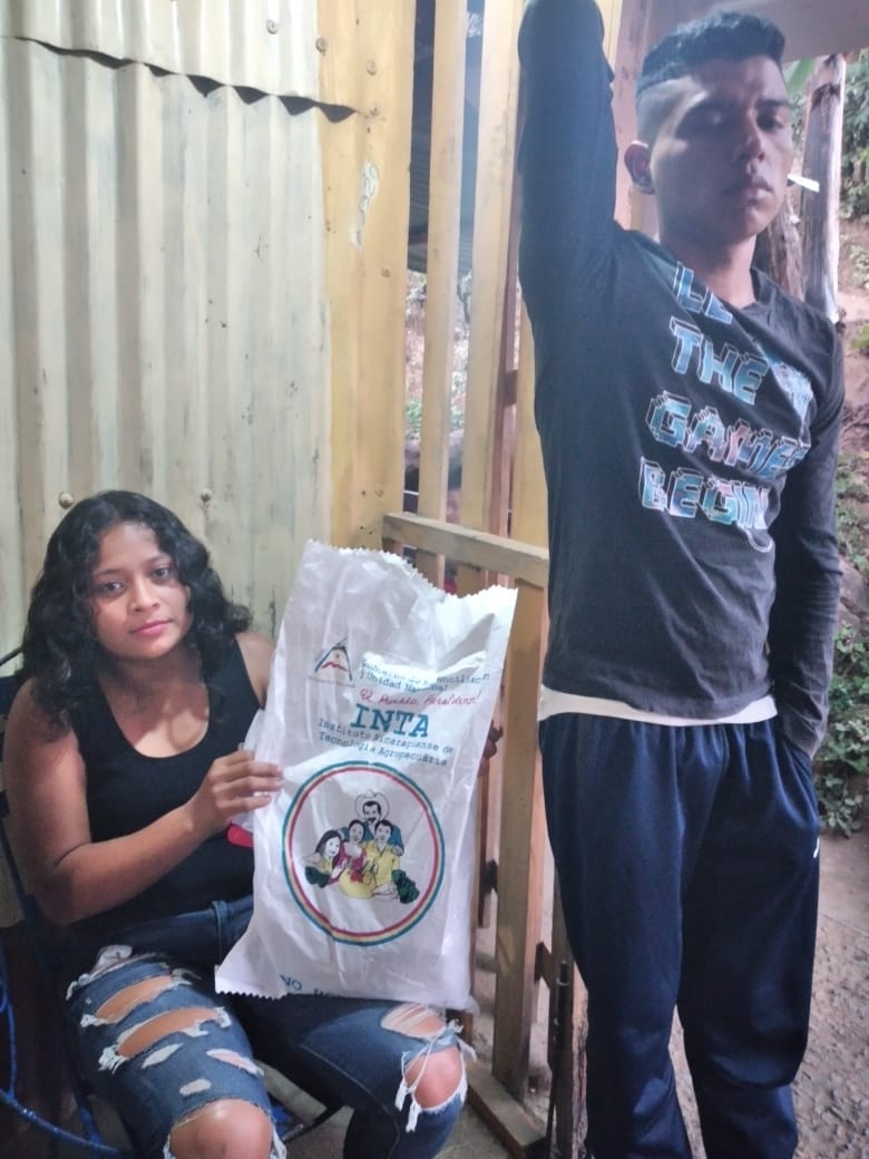 DMatagalpa's tweet photo. Con la entega de bonos tecnológicos #SeguimosCambiandoNicaragua 

@Atego16 
@intanicaragua 
@HoChiMinhF 

#UnidosEnVictorias https://t.co/3EJWNDzqQc