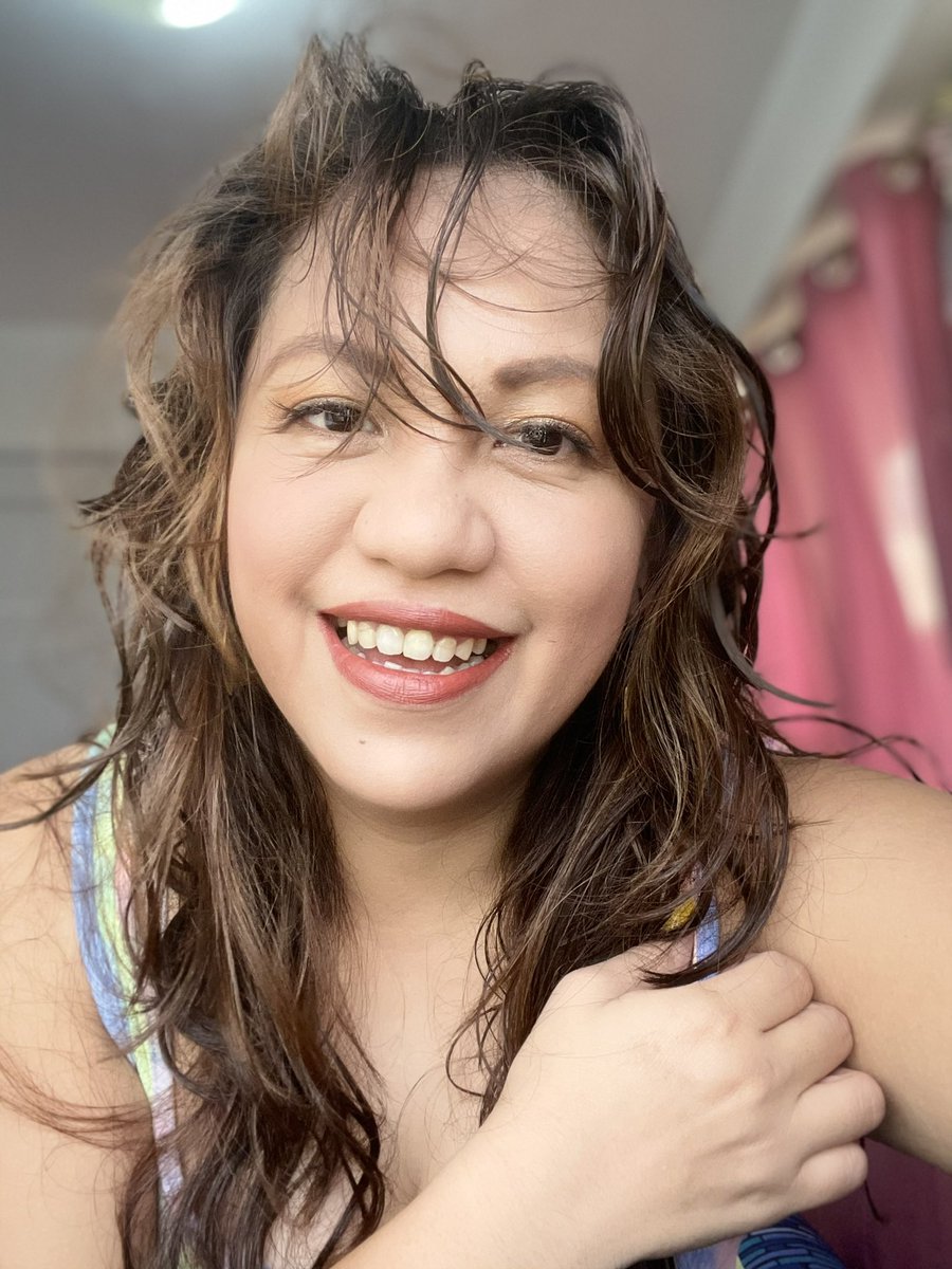 superghurl09's tweet photo. So this is 40 🥰 HBD self!😘 https://t.co/WDYM0CrETe