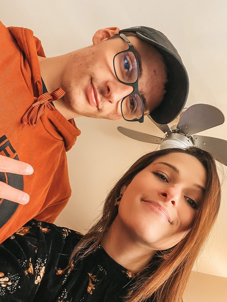 pidi_meg's tweet photo. Y’en a eu du chemin 🙏🏻 Né prématuré ou la santé ne tenait qu’à un fil et maintenant, on est en bonne santé et on kiffe la vie 🤍💯 https://t.co/oZjL4jgGDh